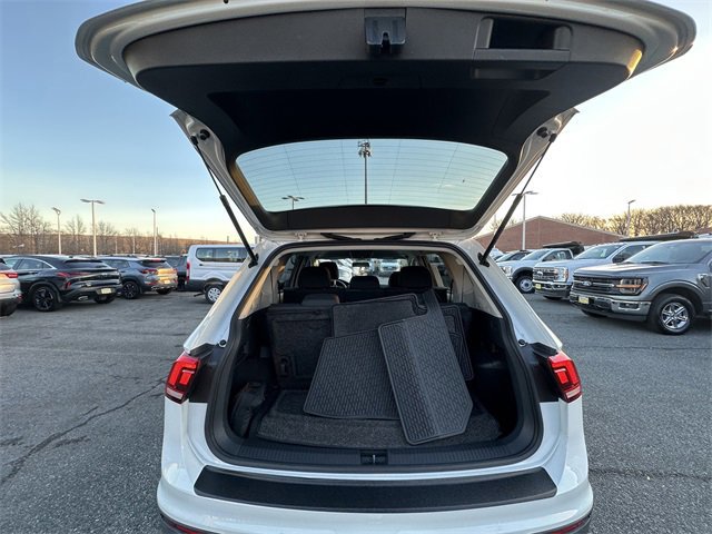 Used 2020 Volkswagen Tiguan S w/ 3rd Row Seat Package image 40