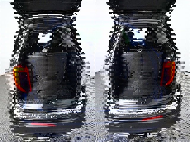 Certified 2023 Ford Explorer XLT w/ Equipment Group 202A image 9