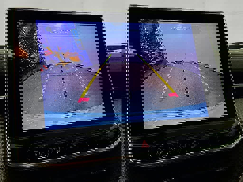 Used 2024 Jeep Compass Latitude image 28