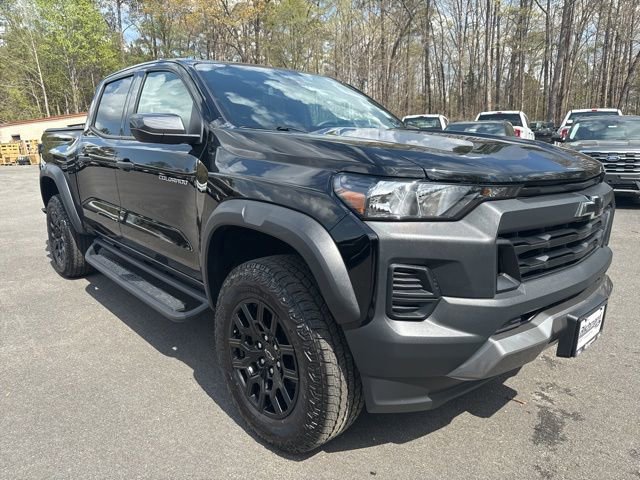 Used 2025 Chevrolet Colorado Trail Boss image 7