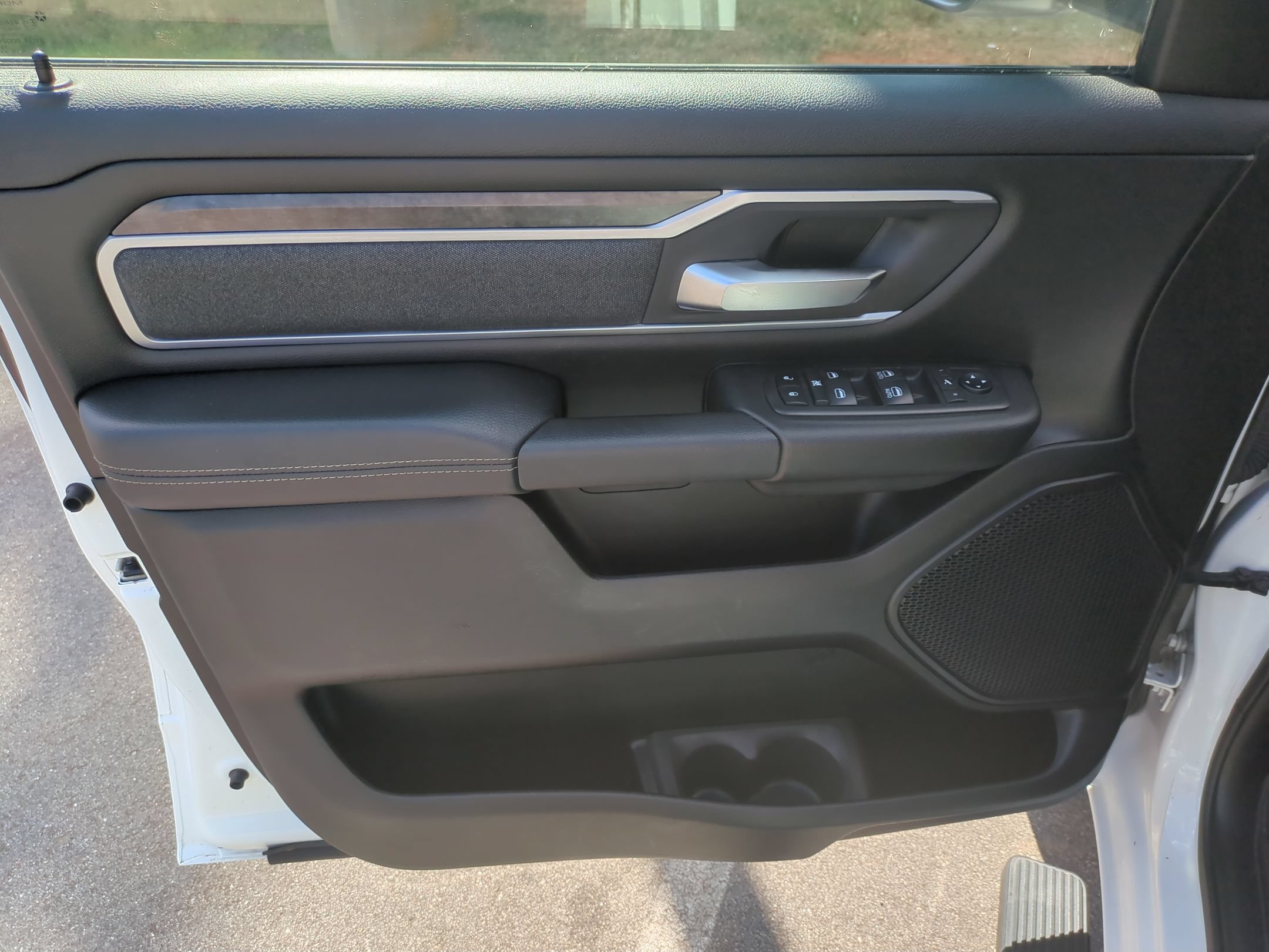 Used 2020 RAM 1500 Big Horn RWD image 11