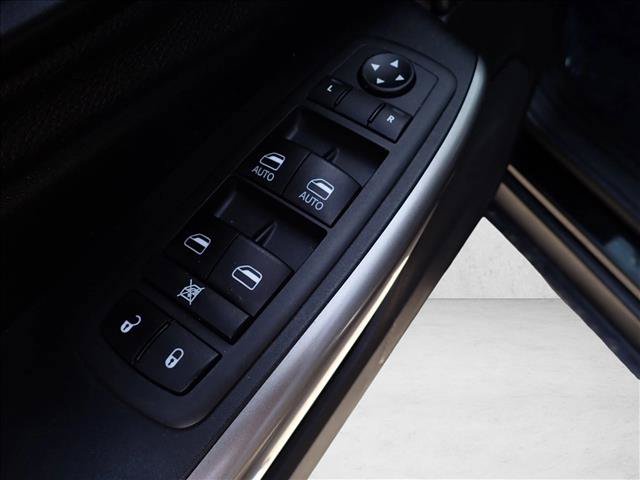 Used 2021 Jeep Cherokee Latitude Lux AWD/4WD image 14