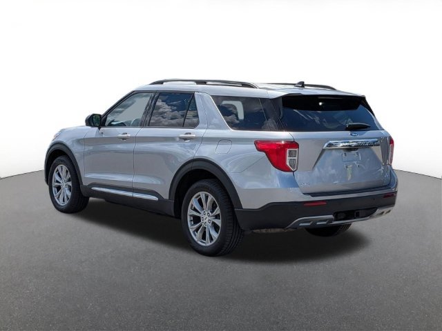 Certified 2023 Ford Explorer XLT w/ Equipment Group 202A AWD/4WD image 4