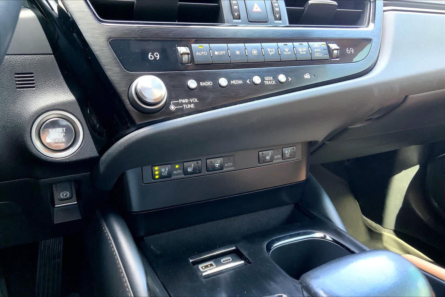 Used 2025 Lexus ES 350 w/ Premium Package FWD image 34