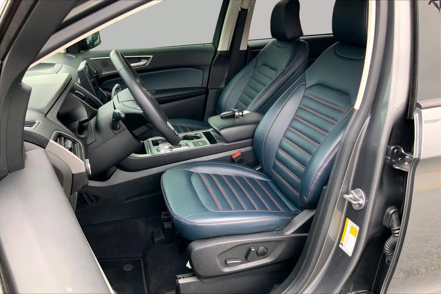 Certified 2024 Ford Edge SEL w/ Sport Appearance Package AWD/4WD image 8