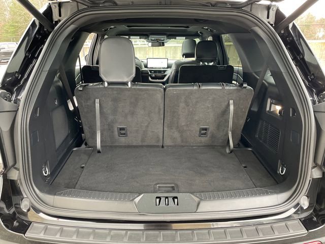 Certified 2025 Ford Explorer ST-Line w/ ST-Line Street Pack image 14