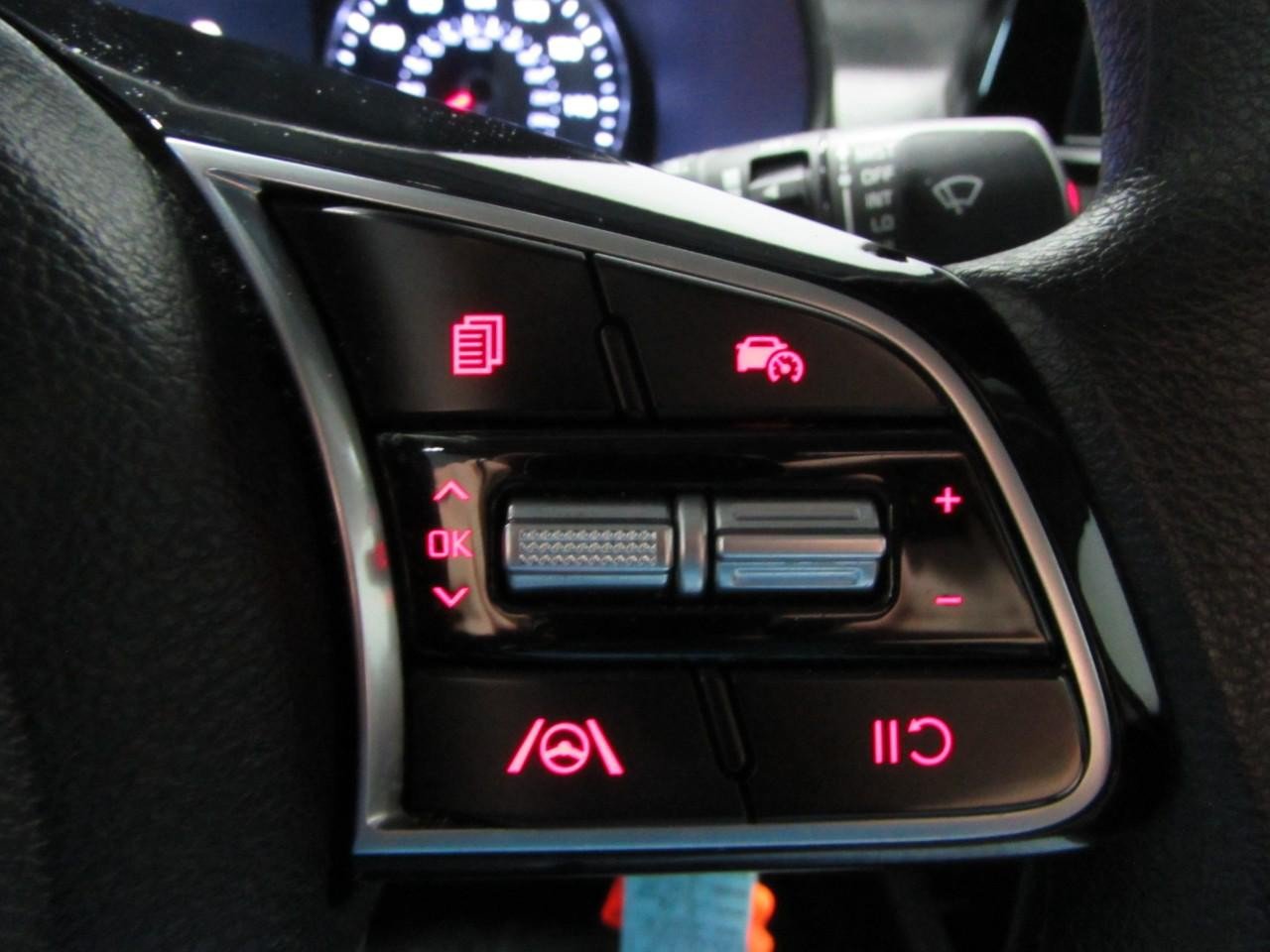 Used 2024 Kia Forte LXS FWD image 17