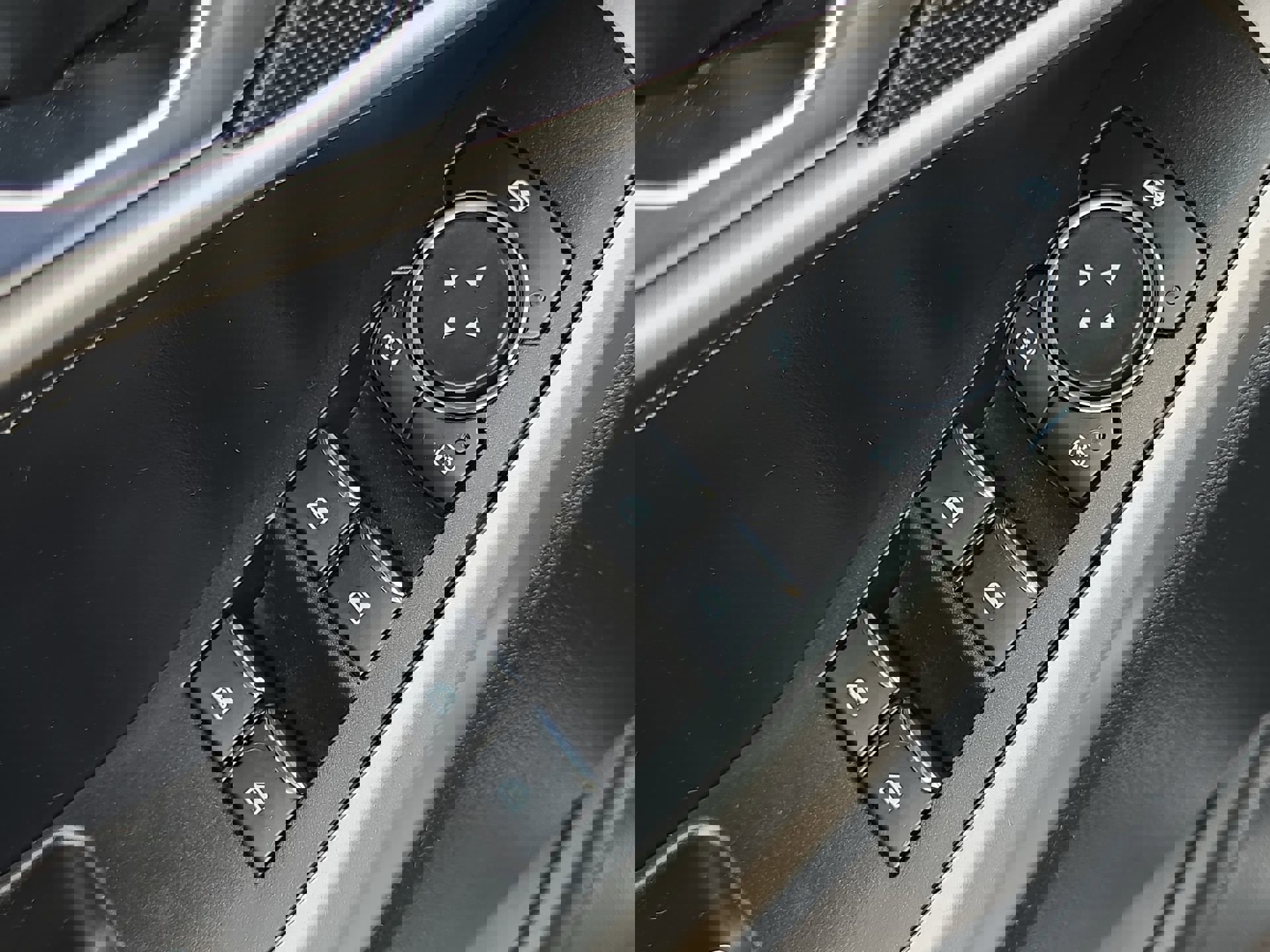 Certified 2022 Ford Explorer XLT image 14