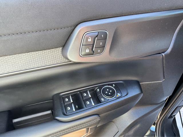 Certified 2025 Ford Ranger Raptor AWD/4WD image 14