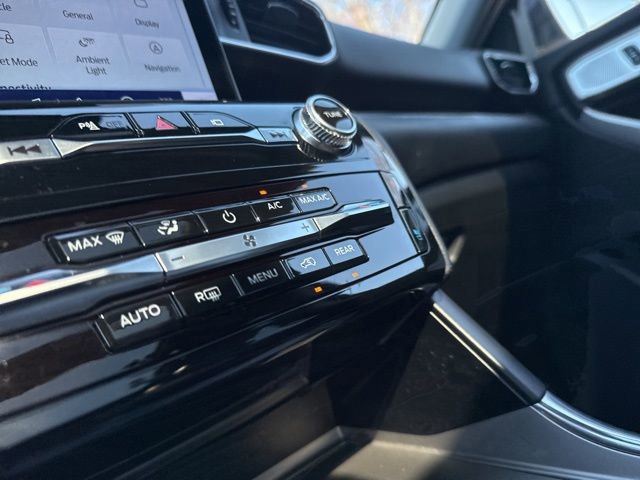 Certified 2023 Ford Explorer Limited w/ Limited Technology Package image 23