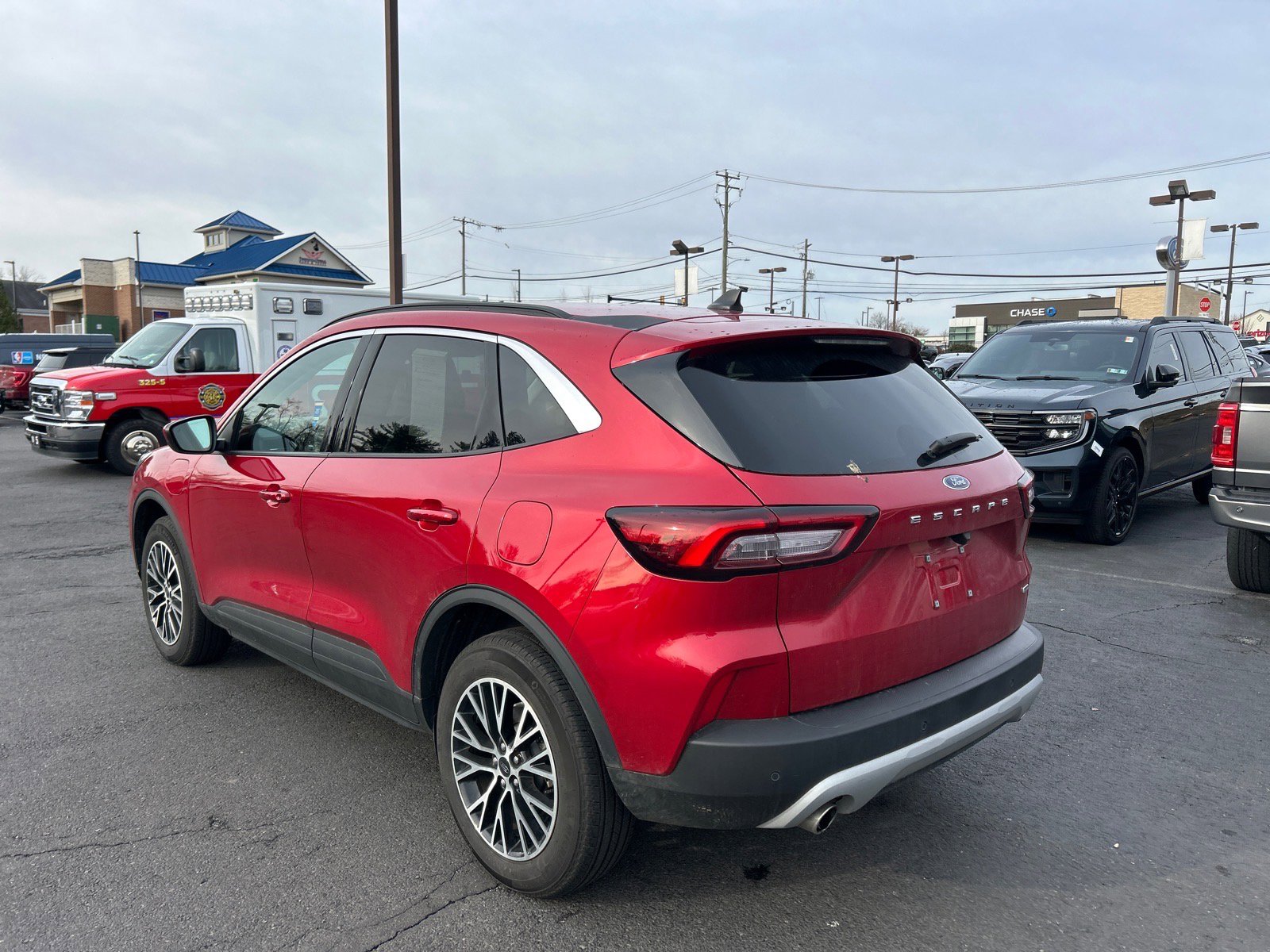 Certified 2024 Ford Escape Base image 8