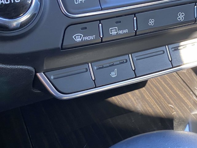 Used 2020 Kia Sorento EX FWD image 19