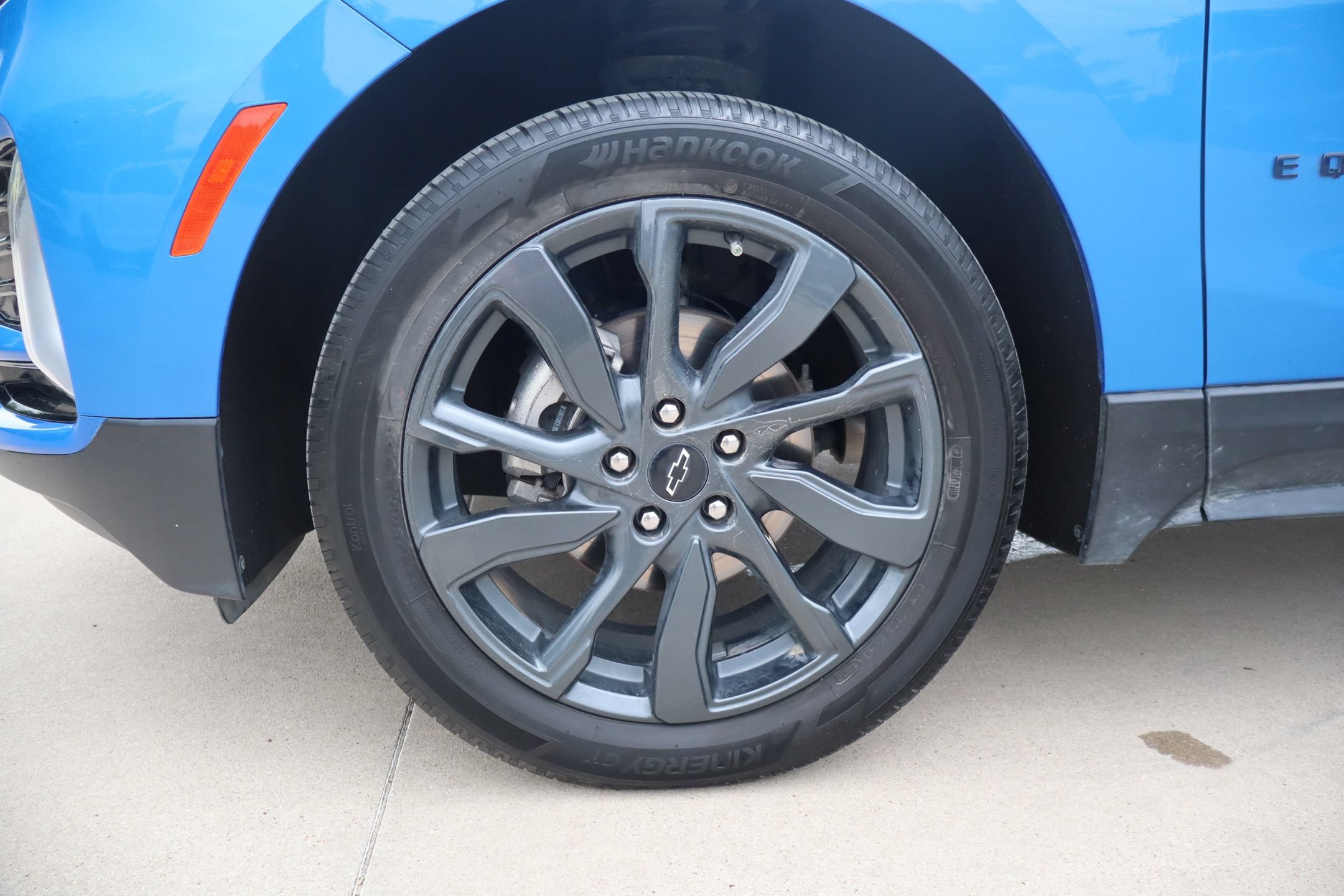 Used 2024 Chevrolet Equinox RS AWD/4WD image 10