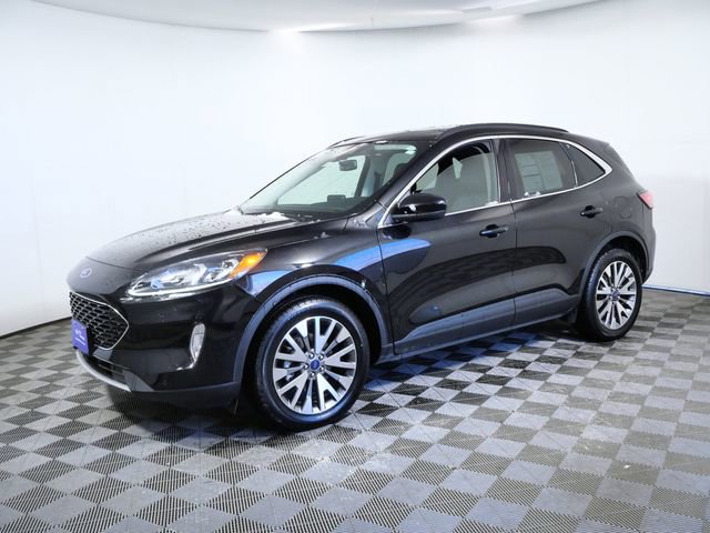 Certified 2022 Ford Escape Titanium w/ Class II Trailer Tow Package image 5