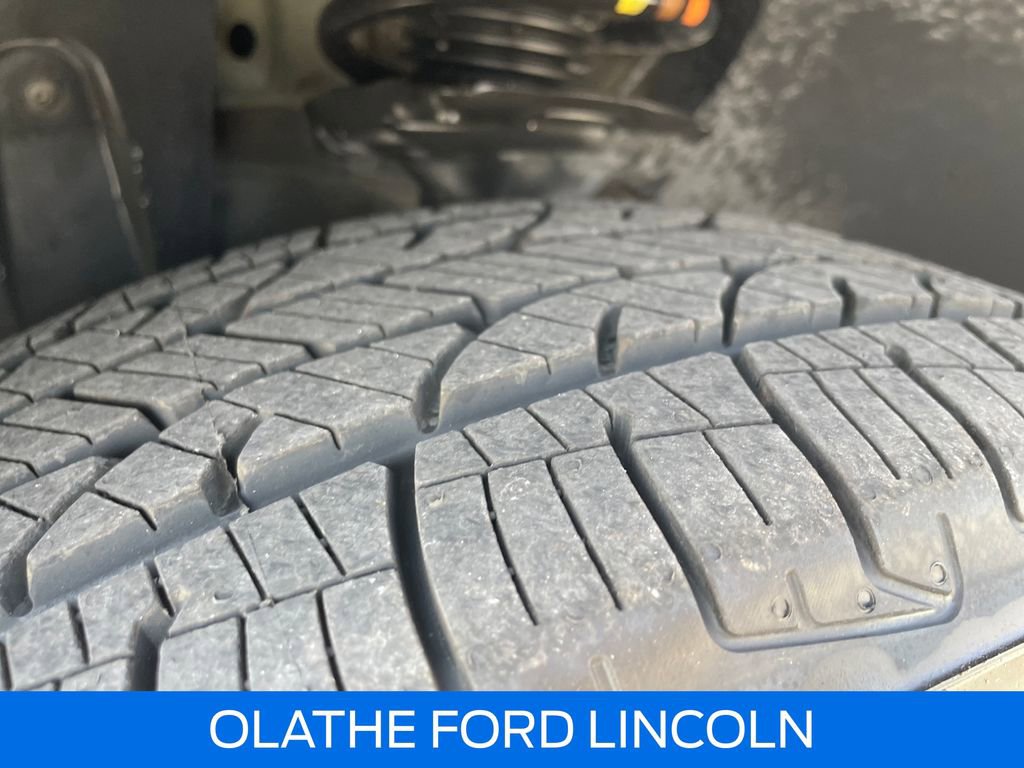 Used 2021 Volkswagen Tiguan SE w/ Panoramic Sunroof Package image 32