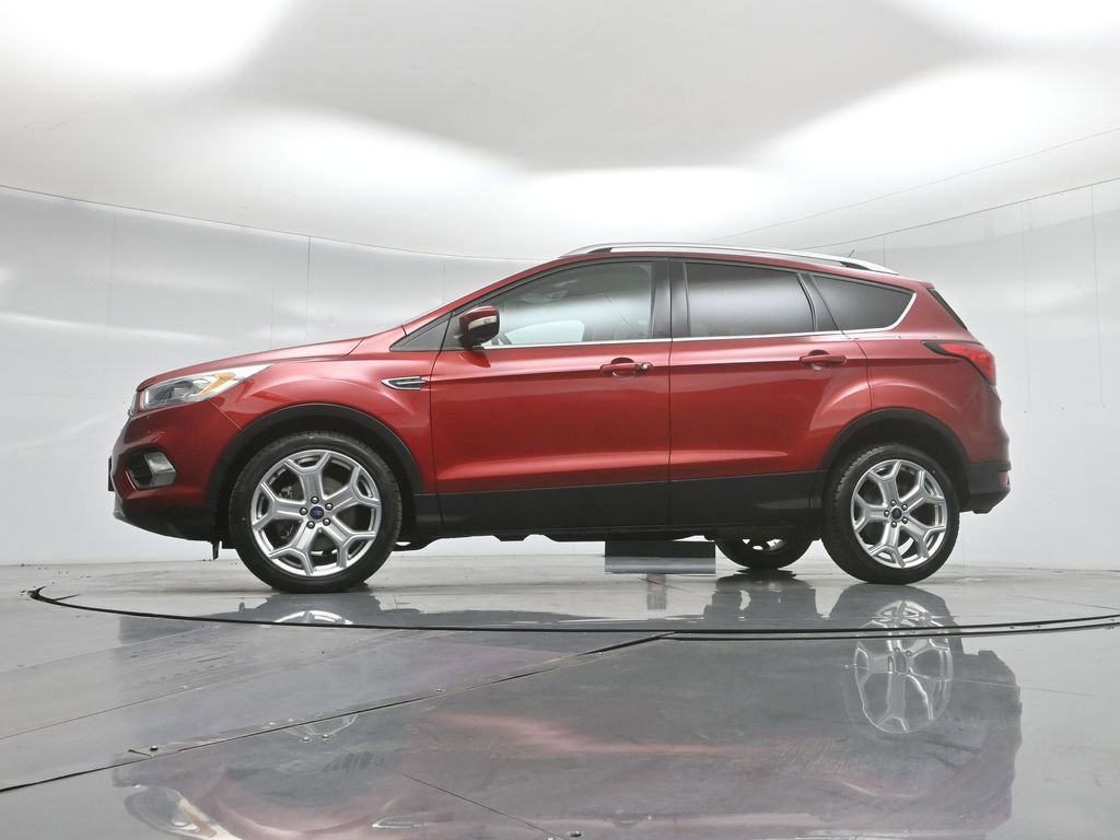 Certified 2019 Ford Escape Titanium image 23