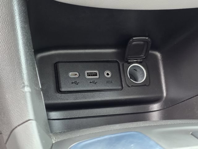 Used 2023 Chevrolet Equinox LT w/ Driver Convenience Package FWD image 21