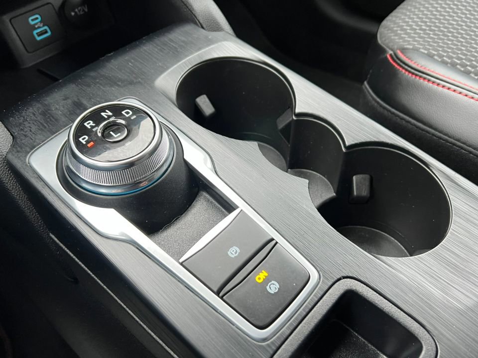 Certified 2023 Ford Escape ST-Line w/ Tech Pack #1 image 31