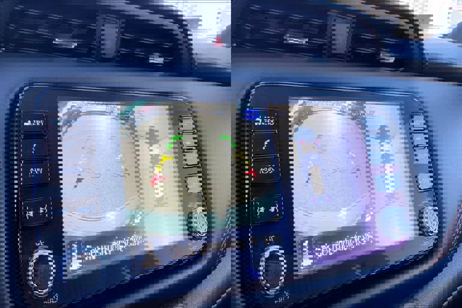 Used 2023 Nissan Kicks SR w/ SR Premium Package image 26