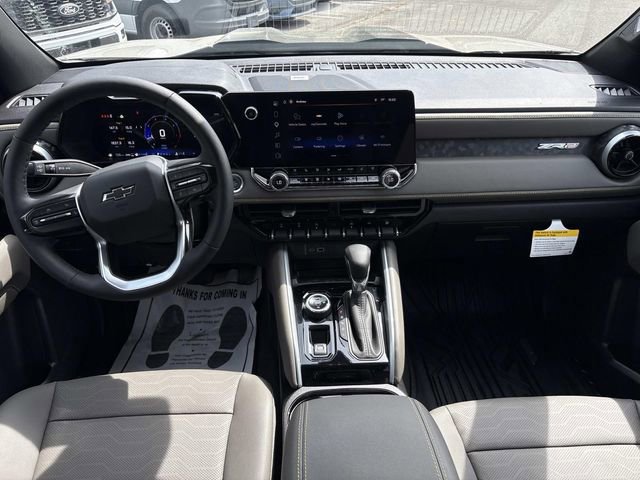 Used 2026 Chevrolet Colorado ZR2 w/ Technology Package AWD/4WD image 15