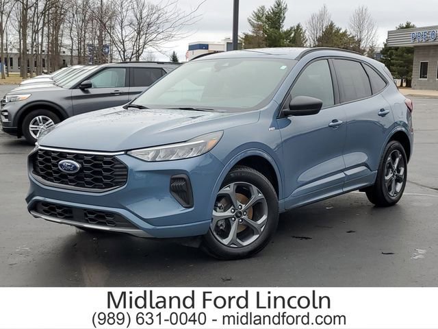 Certified 2024 Ford Escape ST-Line w/ Tech Pack #1 image 4