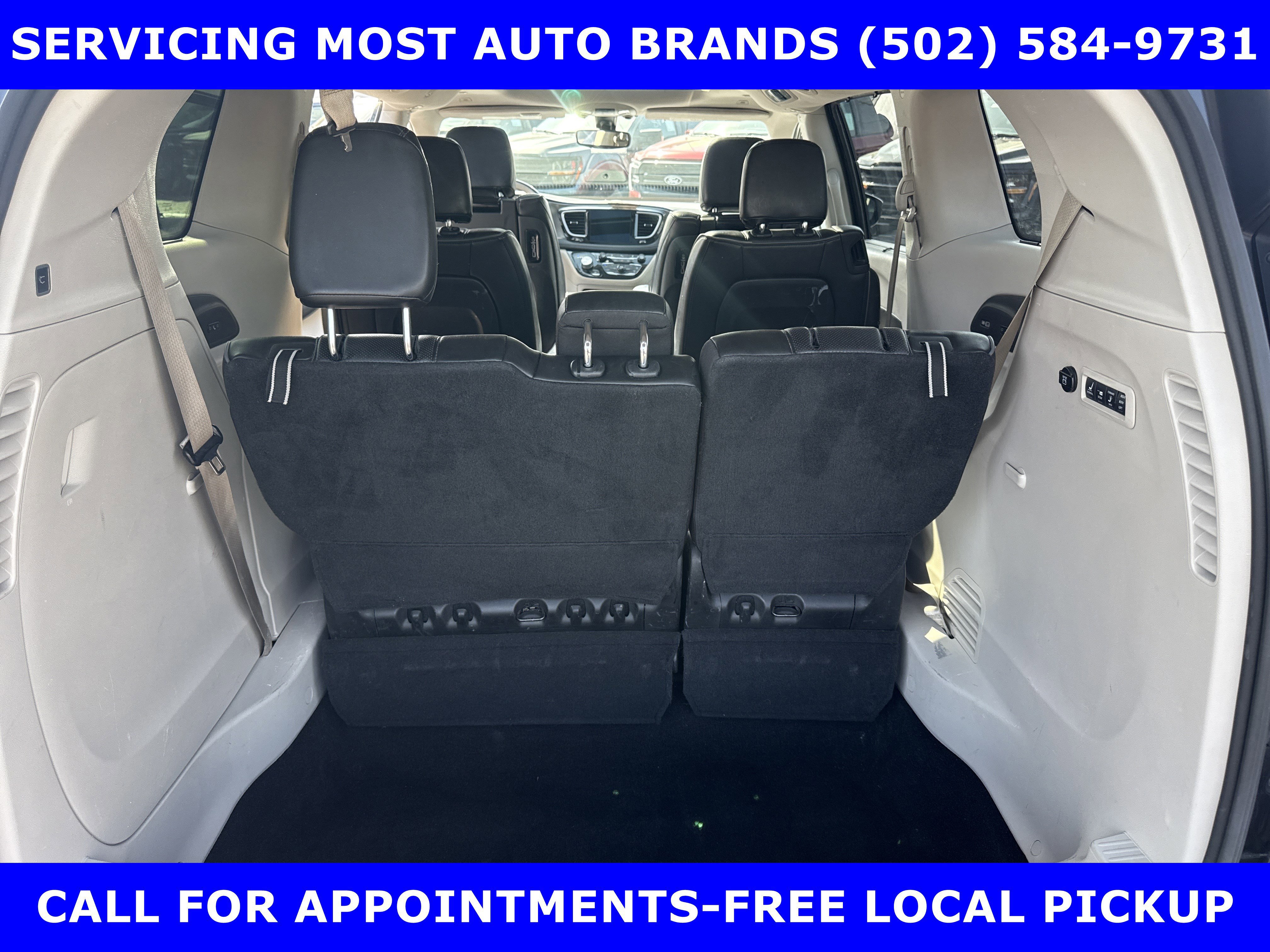 Used 2018 Chrysler Pacifica Limited FWD image 18