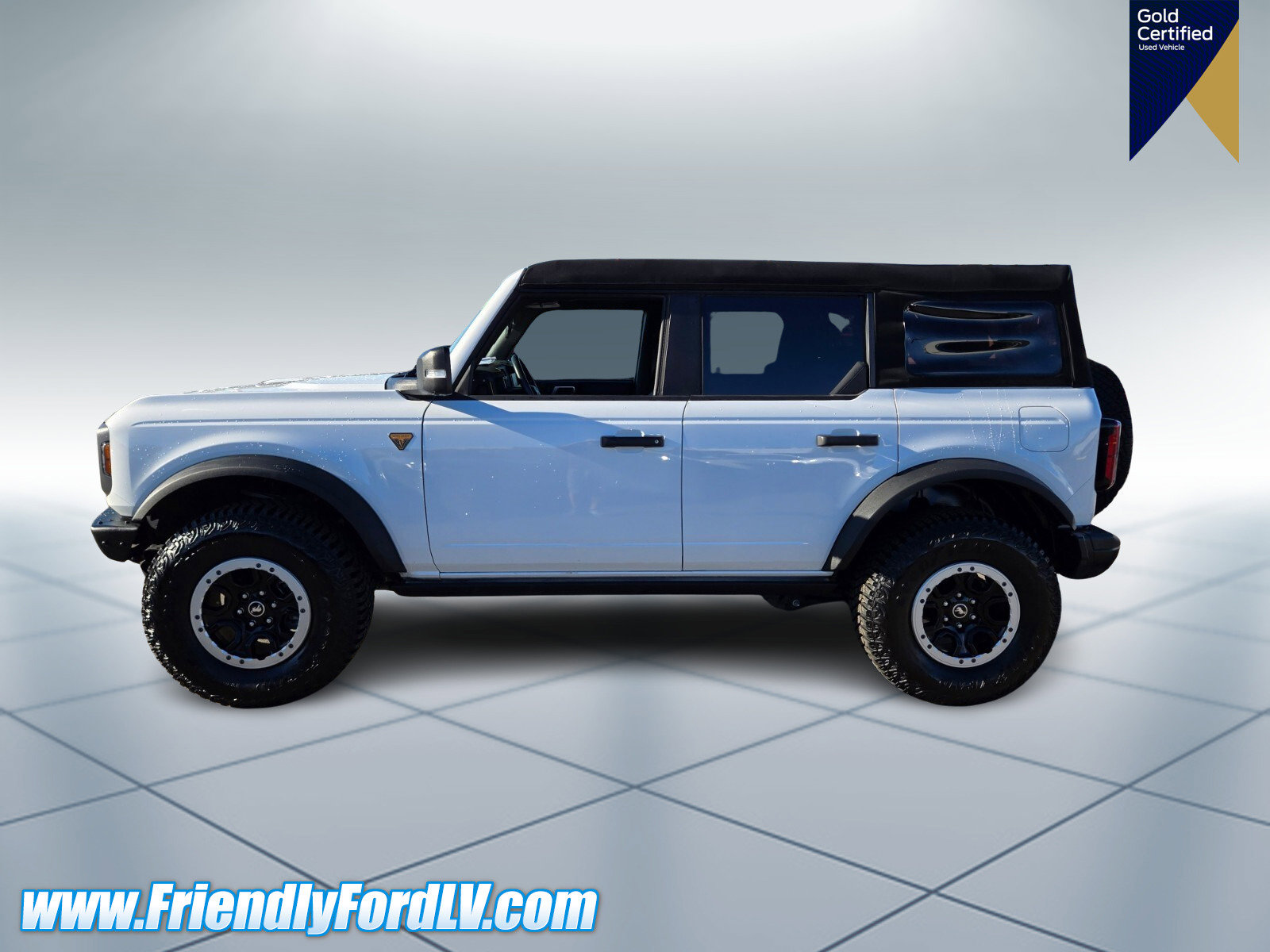 Certified 2024 Ford Bronco Badlands image 3