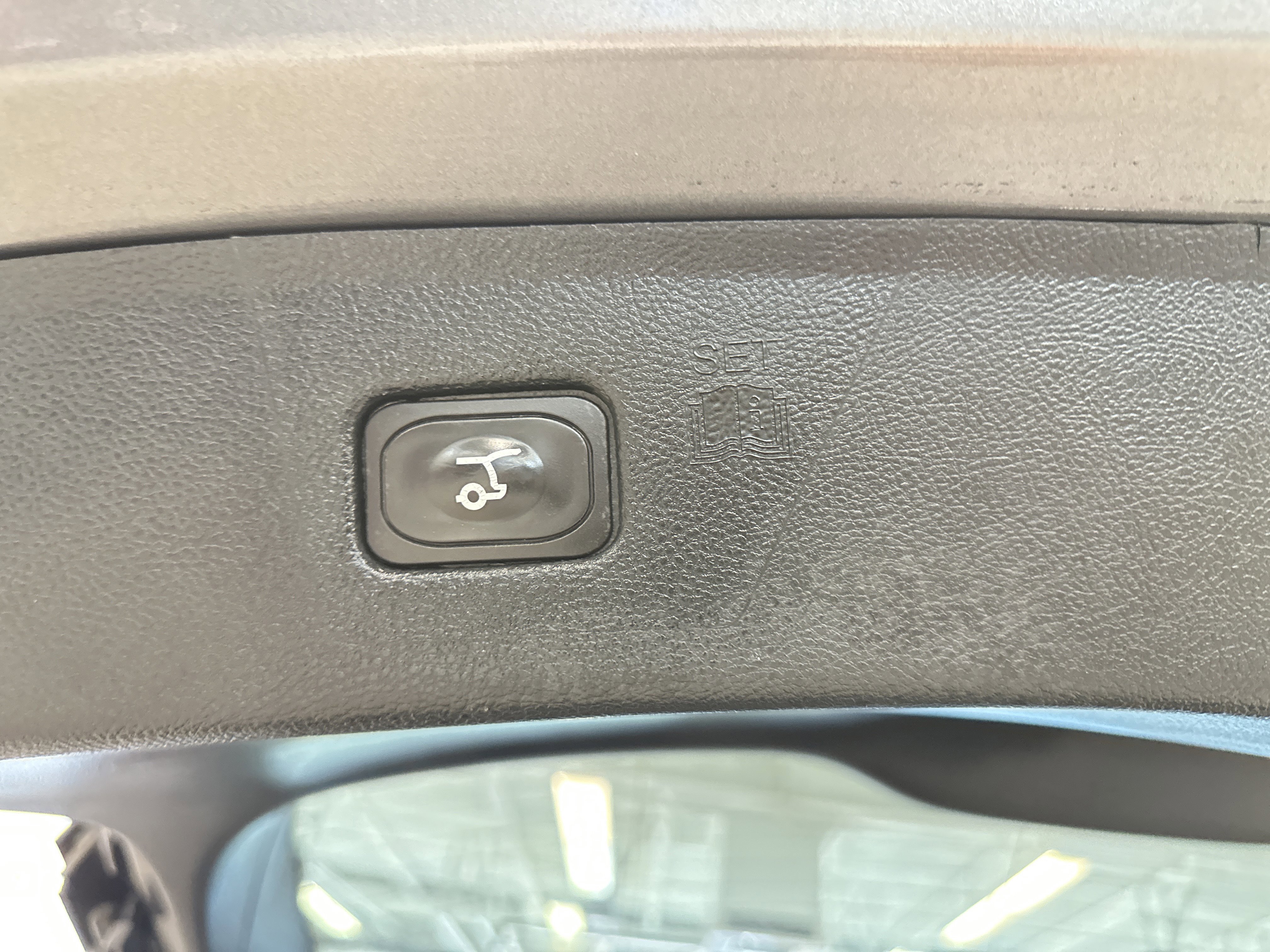 Certified 2023 Ford Edge SEL w/ Convenience Package image 30