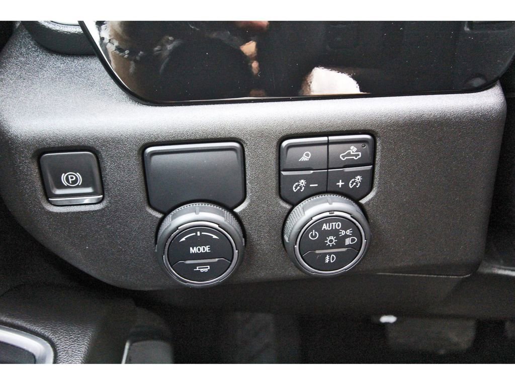 Used 2022 Chevrolet Silverado 1500 High Country image 20