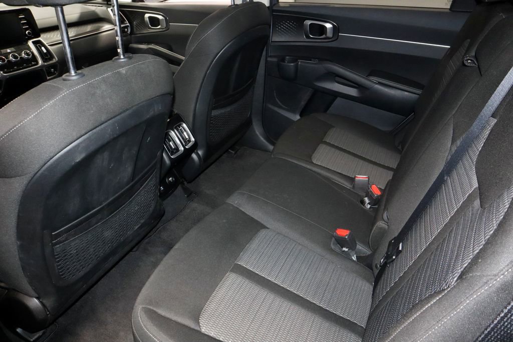 Used 2023 Kia Sorento LX FWD image 20