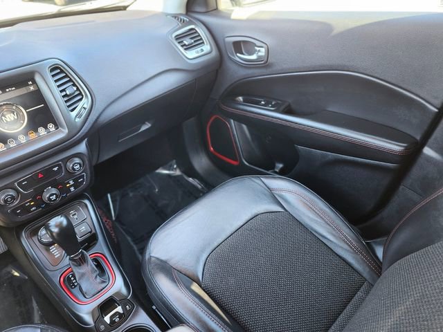 Used 2019 Jeep Compass Trailhawk image 15