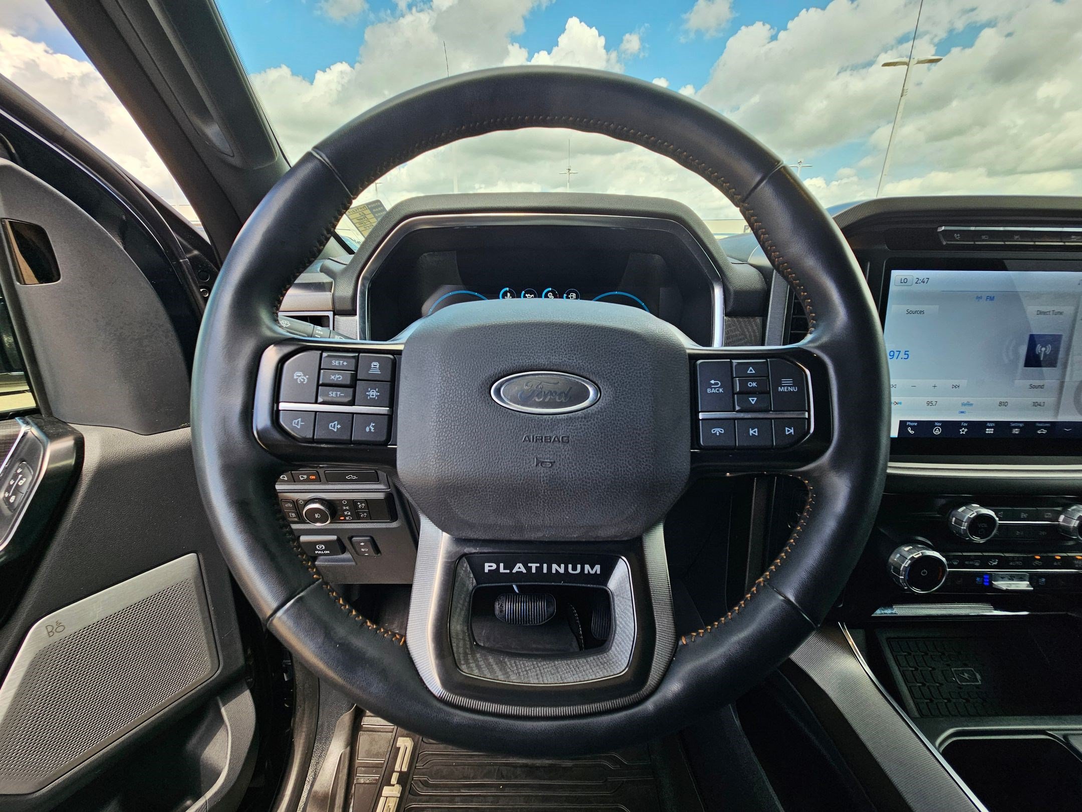 Certified 2023 Ford F150 Platinum w/ Equipment Group 701A High AWD/4WD image 18