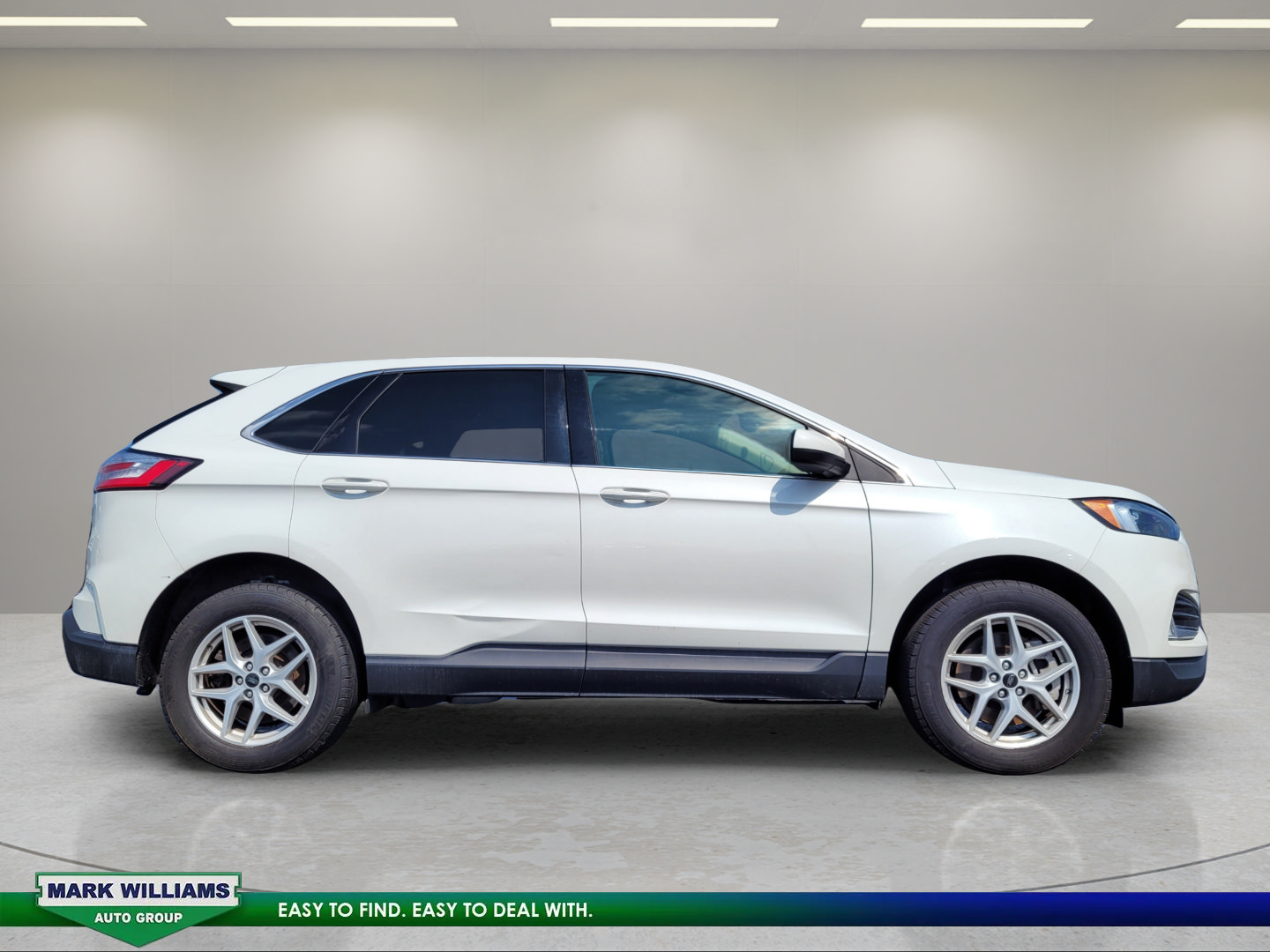 Certified 2023 Ford Edge SEL w/ Convenience Package AWD/4WD image 2