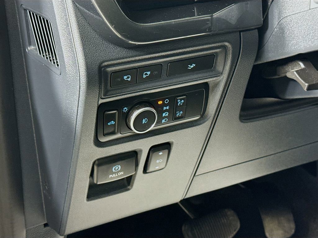 Certified 2022 Ford F150 XLT w/ Equipment Group 302A High image 15