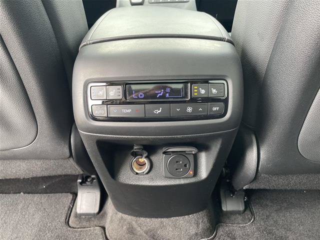 Used 2024 Hyundai Palisade Limited AWD/4WD image 21