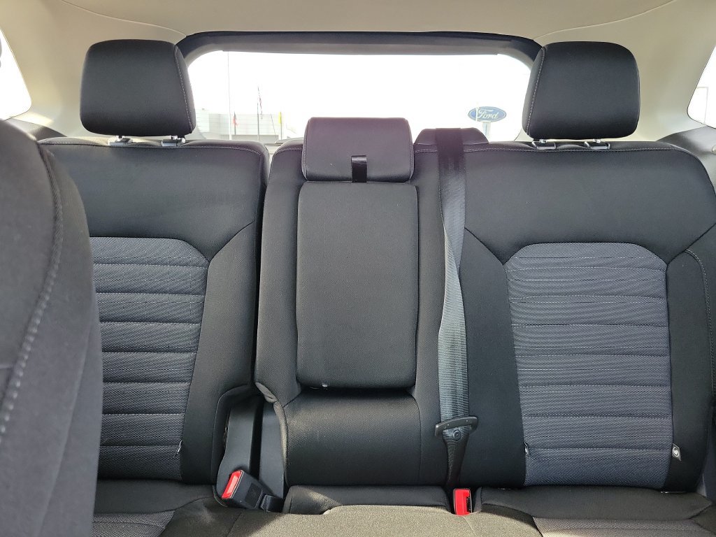 Certified 2022 Ford Edge SE w/ Black Appearance Package AWD/4WD image 18