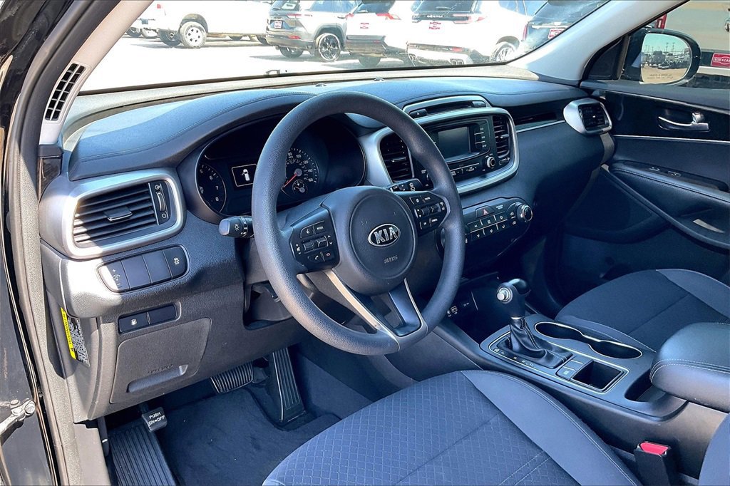 Used 2018 Kia Sorento LX image 14