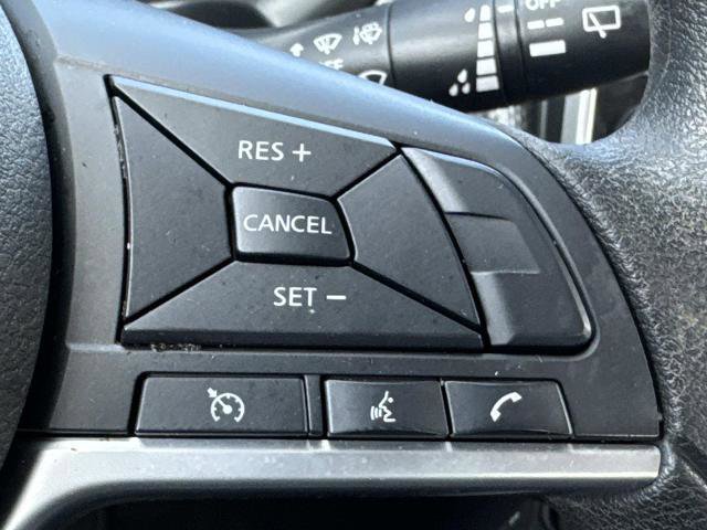 Used 2020 Nissan Kicks SV image 26