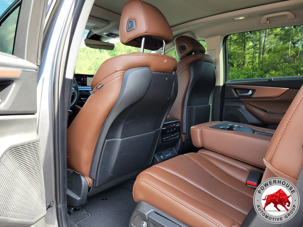 Used 2023 Acura MDX FWD w/ Technology Package image 16