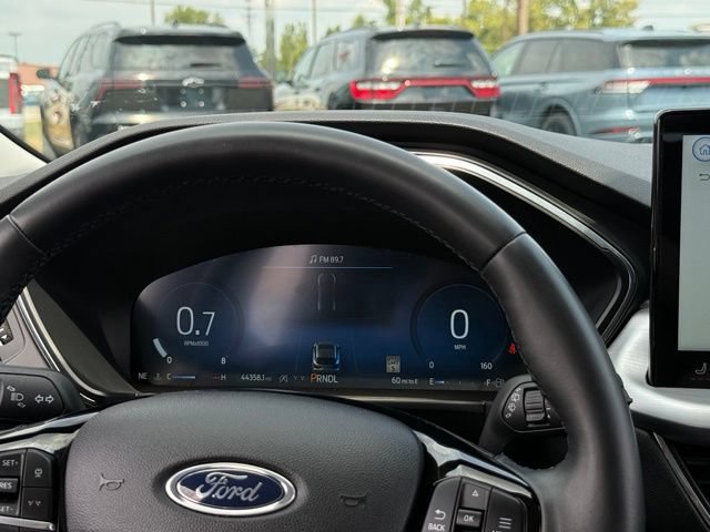 Certified 2024 Ford Escape Platinum AWD/4WD image 17