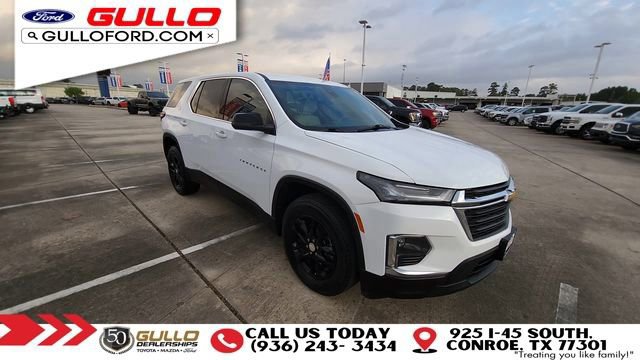 Used 2023 Chevrolet Traverse LS image 2