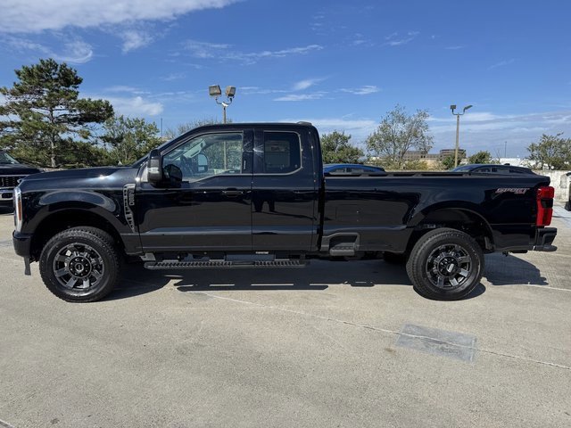 Certified 2024 Ford F250 Lariat w/ Sport Appearance Package image 2