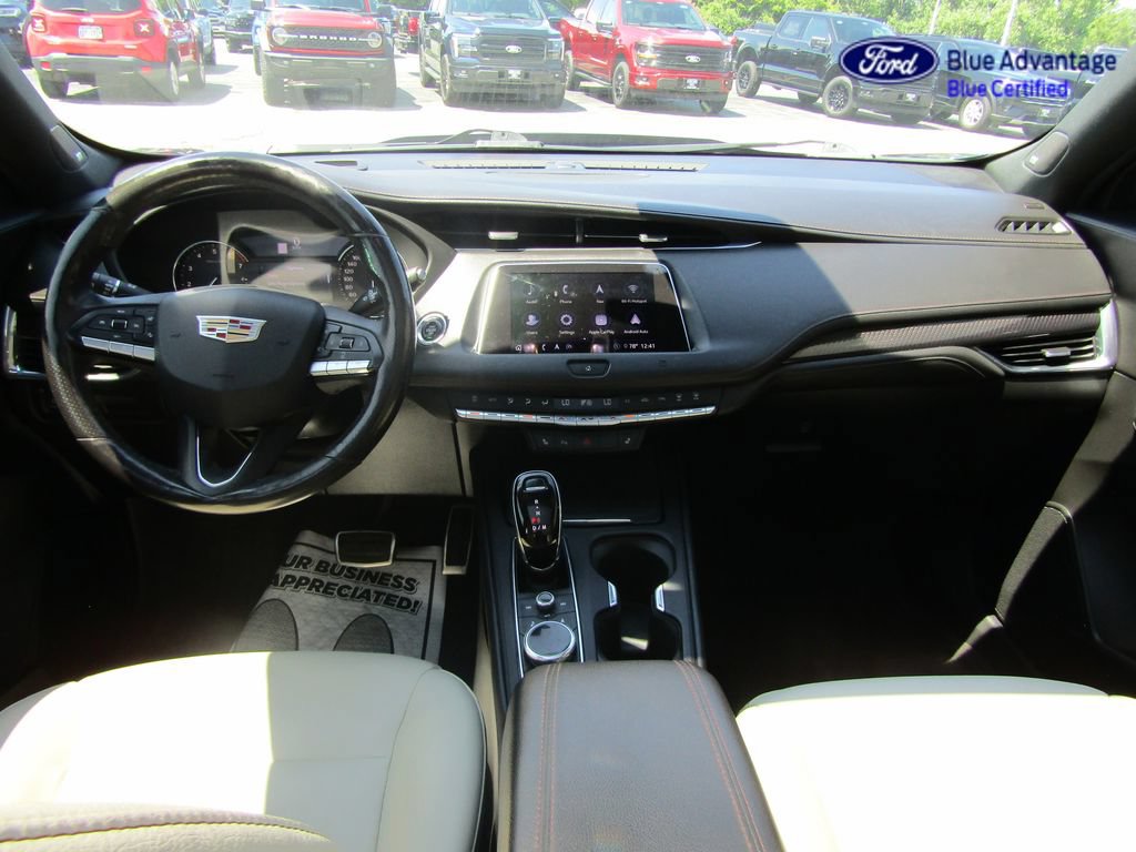 Used 2020 Cadillac XT4 Sport w/ Sun And Sound Package AWD/4WD image 4