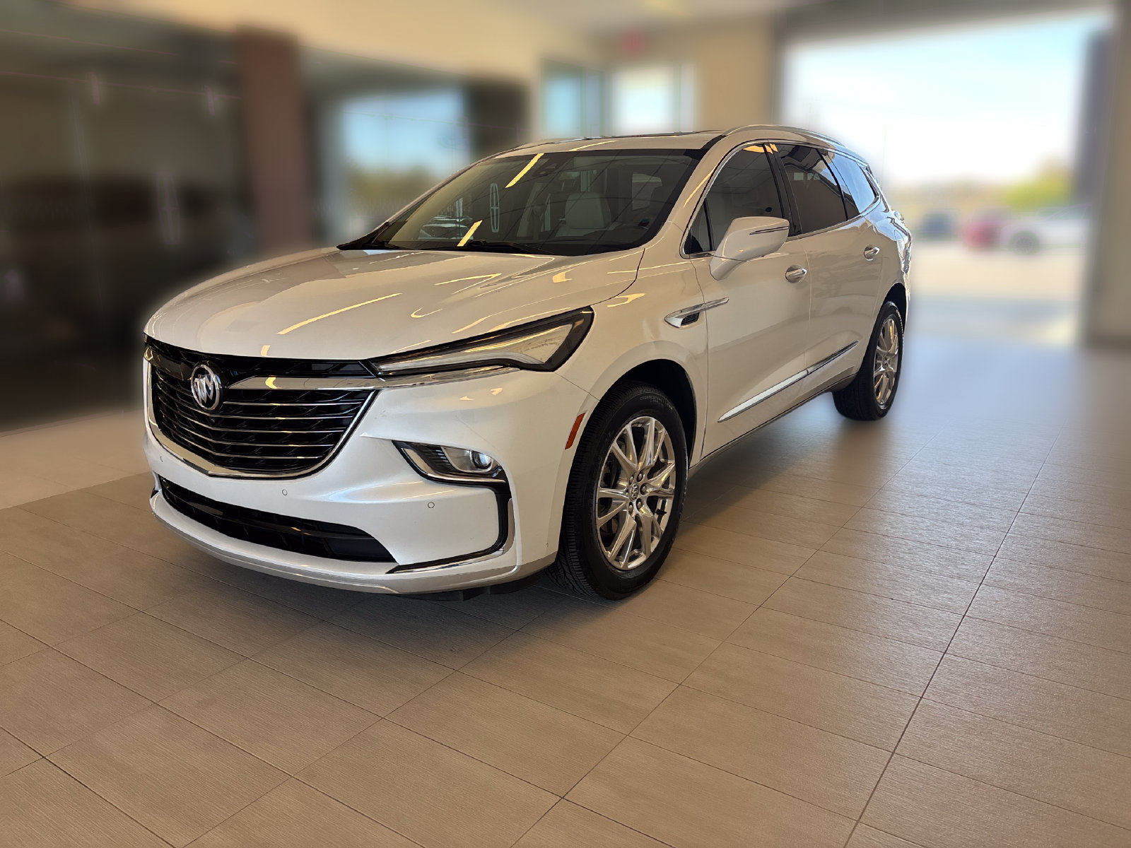 Used 2024 Buick Enclave Premium w/ Experience Buick Package FWD image 4