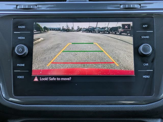 Used 2023 Volkswagen Tiguan SE FWD image 19