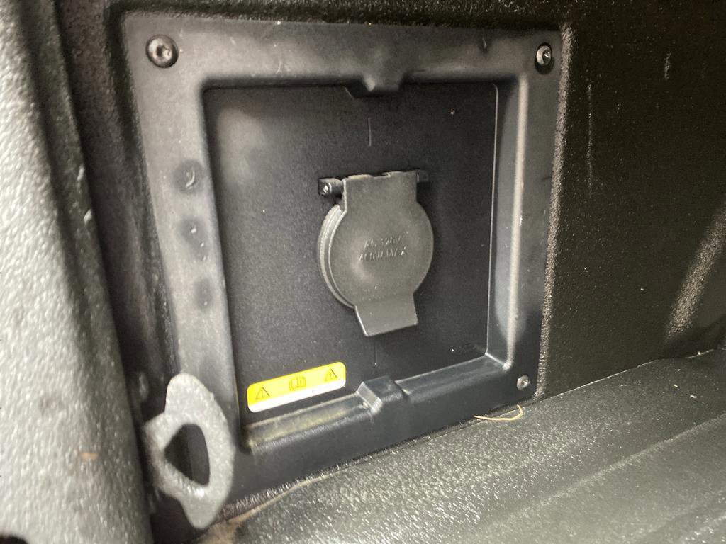 Certified 2021 Ford F150 Lariat w/ Equipment Group 502A High image 19