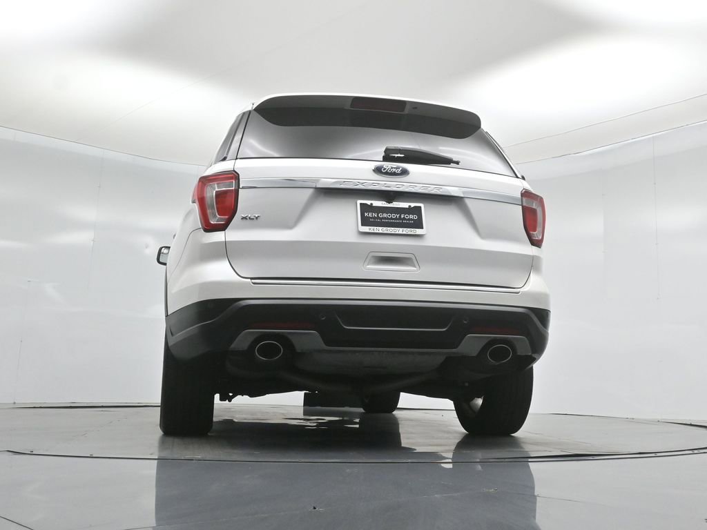 Certified 2018 Ford Explorer XLT w/ Equipment Group 202A FWD image 49
