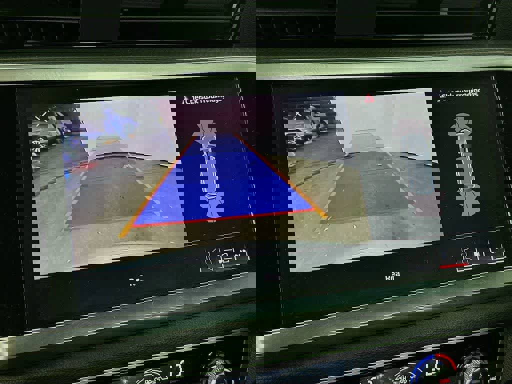 Used 2020 Audi Q3 2.0T Premium Plus w/ Premium Plus Package image 29