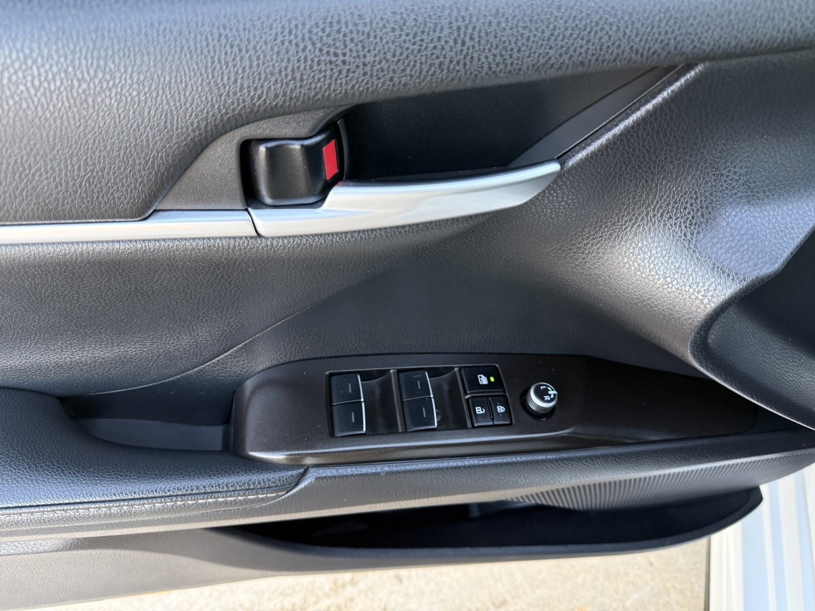 Used 2023 Toyota Camry XSE image 13