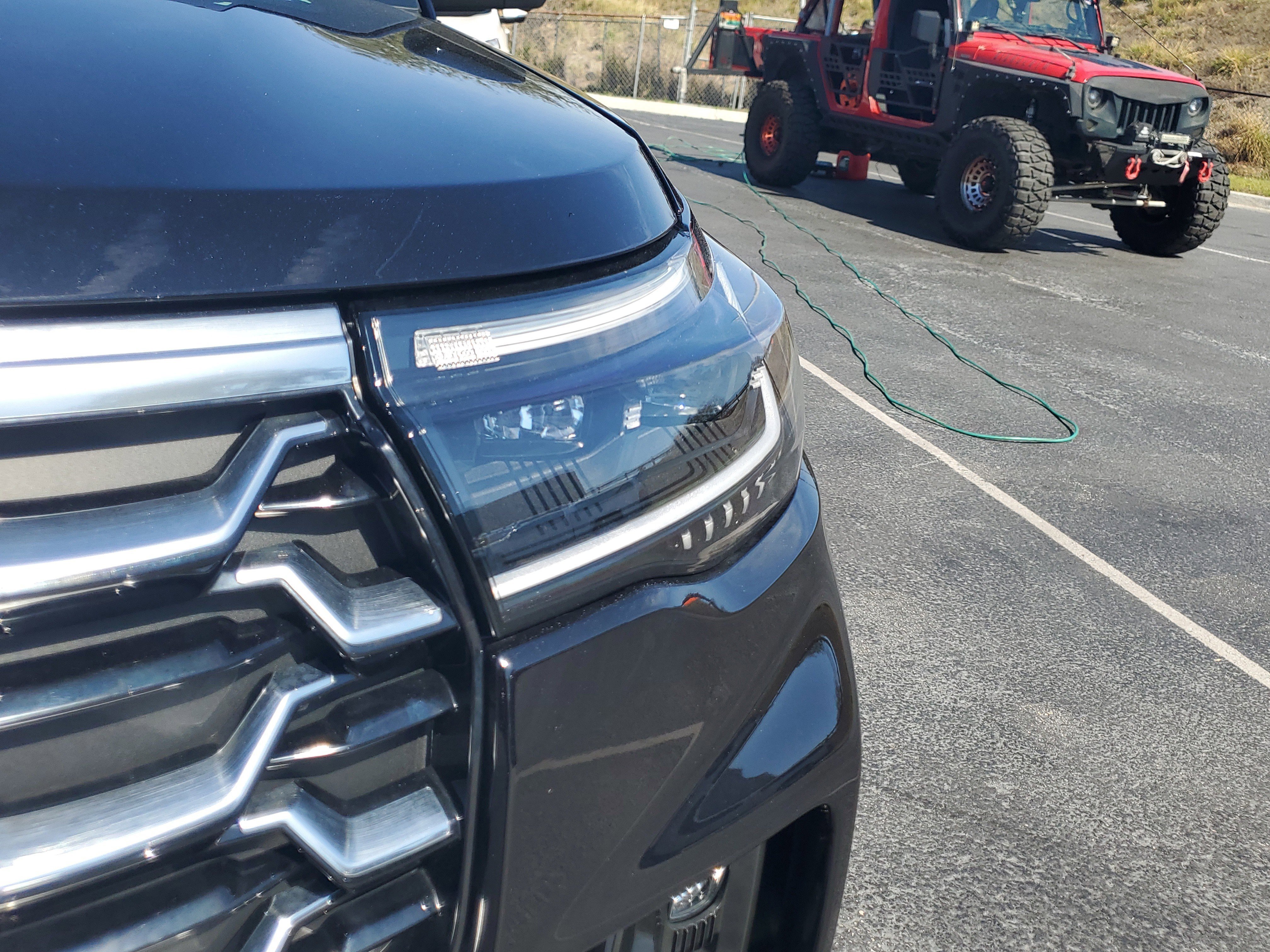 Certified 2025 Ford Explorer Platinum w/ Ultimate Package image 6